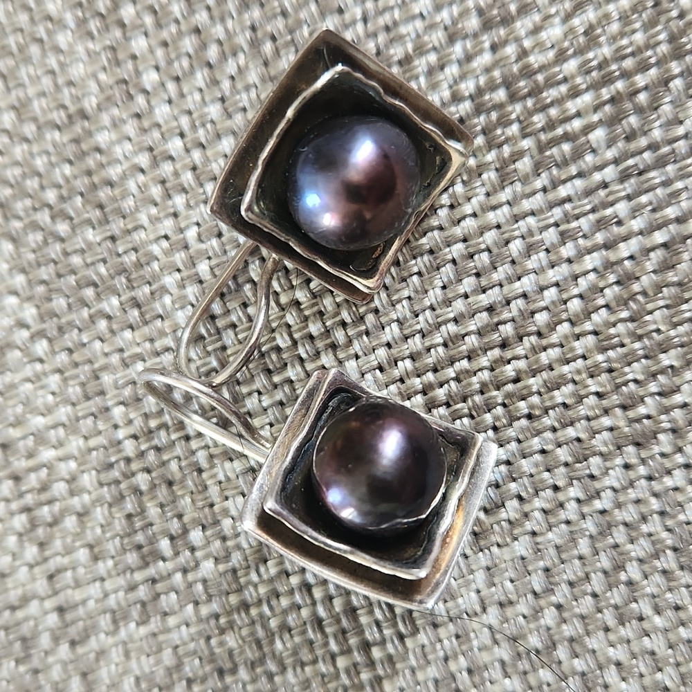 SILPADA freshwater pearl/Silver earrings